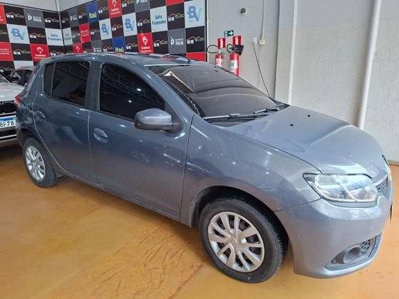 RENAULT SANDERO 1.6 EXPRESSION 8V FLEX 4P MANUAL RENAULT SANDERO 1.6 EXPRESSION 8V FLEX 4P MANUAL